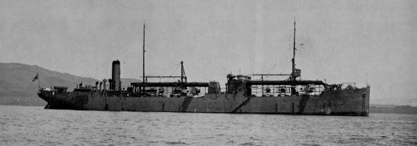 Japanese_seaplane_tender_Notoro_1931_near_Kure