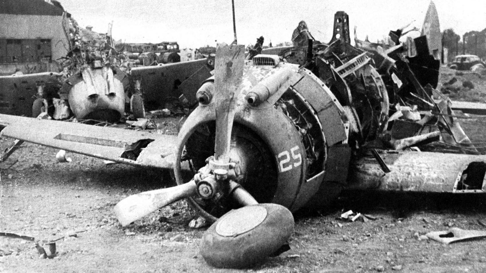 WreckedP-35s-LuzonNicholsFieldPhilippinesDec10-1941